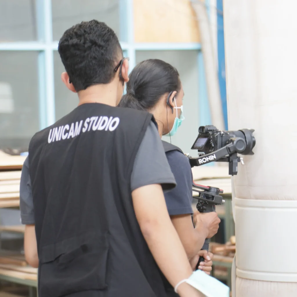 Setiap industri ini memerlukan cara yang efektif untuk memperkenalkan diri kepada audiens, baik pelanggan, mitra bisnis, maupun calon investor. 