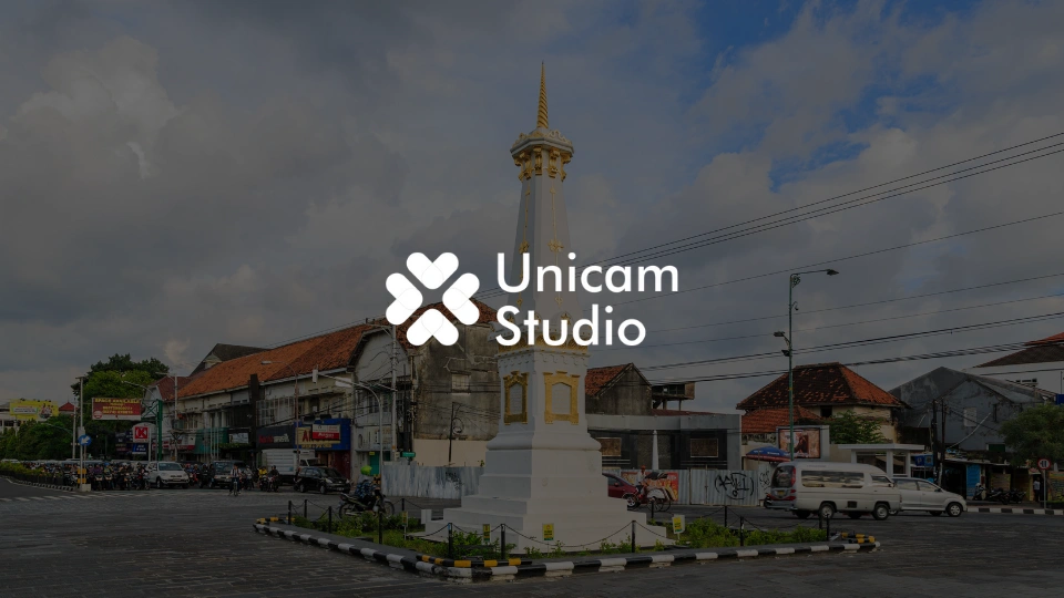 Jasa Projection Mapping Surabaya - UNICAM STUDIO menghadirkan layanan visual mapping 3D, pertunjukan lampu interaktif, dan visual imersif.